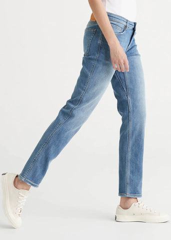 PERFORMANCE DENIM GIRLFRIEND
